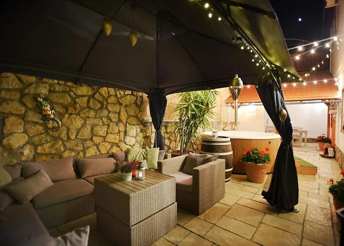 Apartment Janicsar Garden