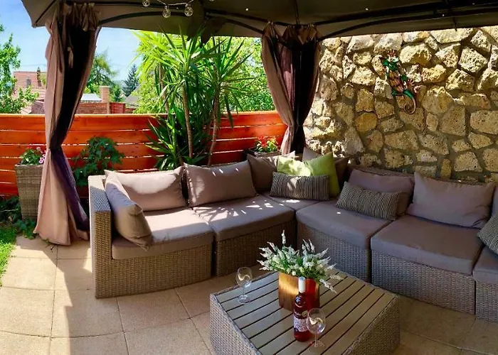 Apartment Janicsar Garden