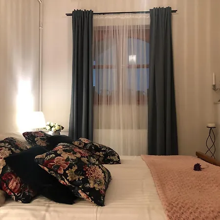 Janicsar Garden * 埃格尔