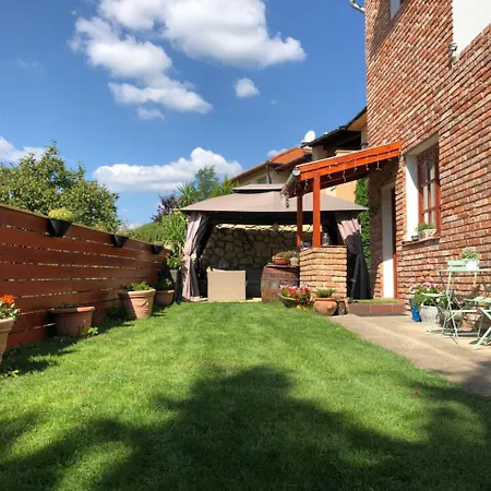 公寓 Janicsar Garden *